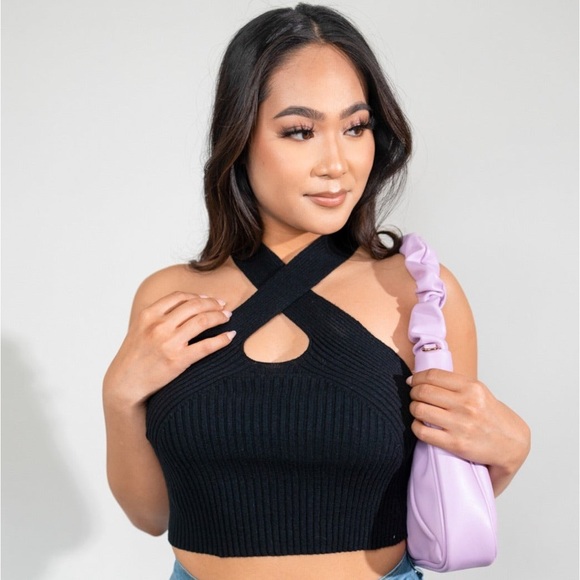 New-Black Knit Halter Crop Top - Stretchy & Soft - Picture 5 of 5